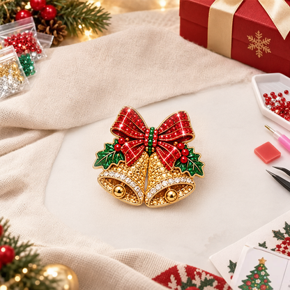 🔥🎄Sparkling Christmas Brooches - A Beginner-Friendly Diamond Painting Kit For Cozy Family Crafting, Festive Outfits And Heartfelt Handmade Gifts💎
